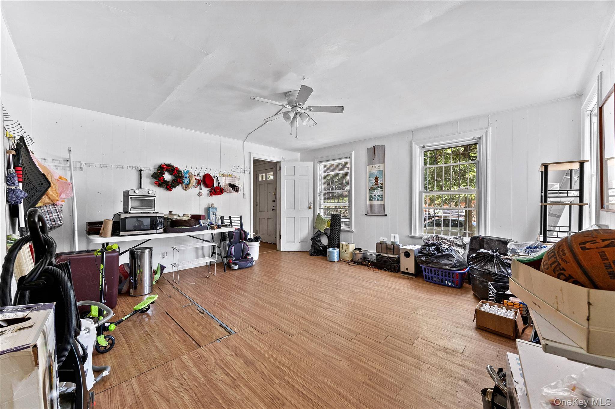52-06 Bowne ST, Flushing, NY 11355