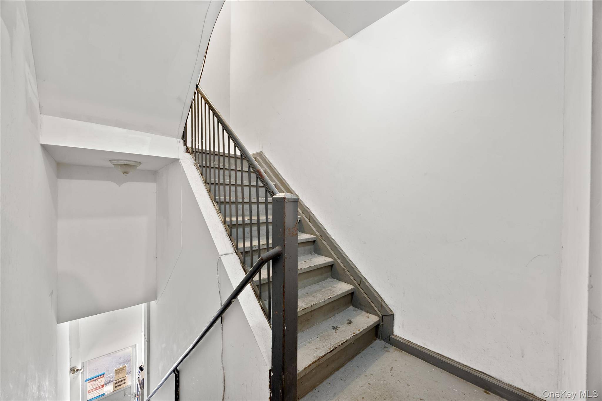 131-44 40th RD, Flushing, NY 11354
