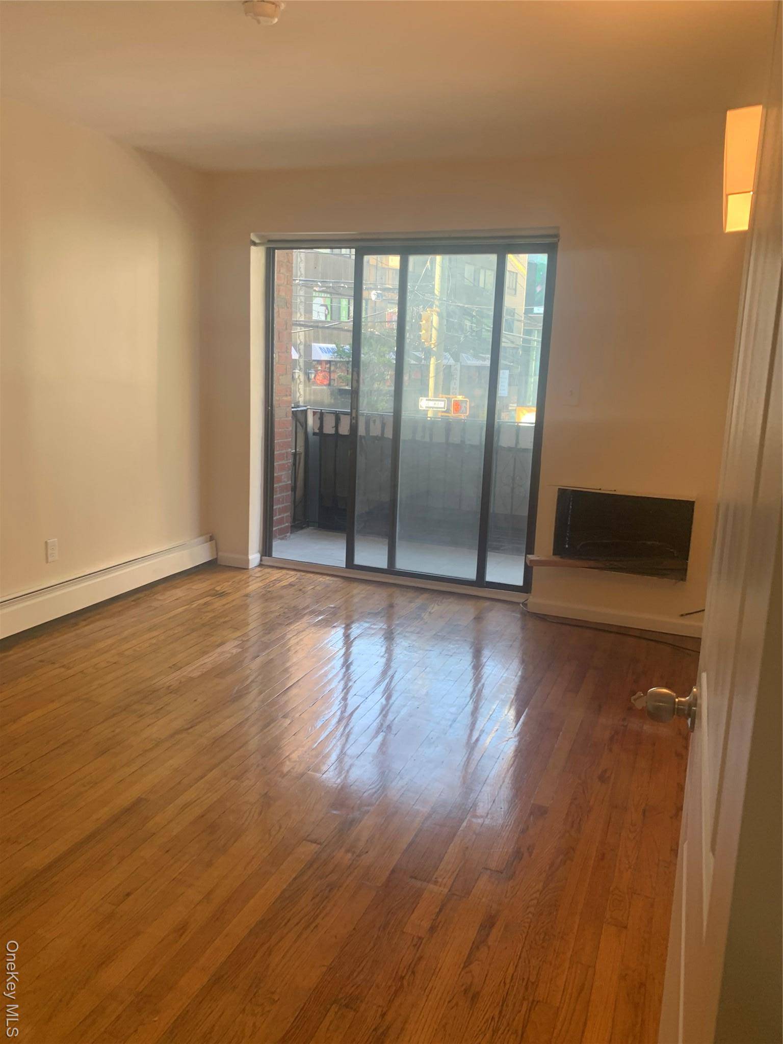 13512 37th AVE, Flushing, NY 11354