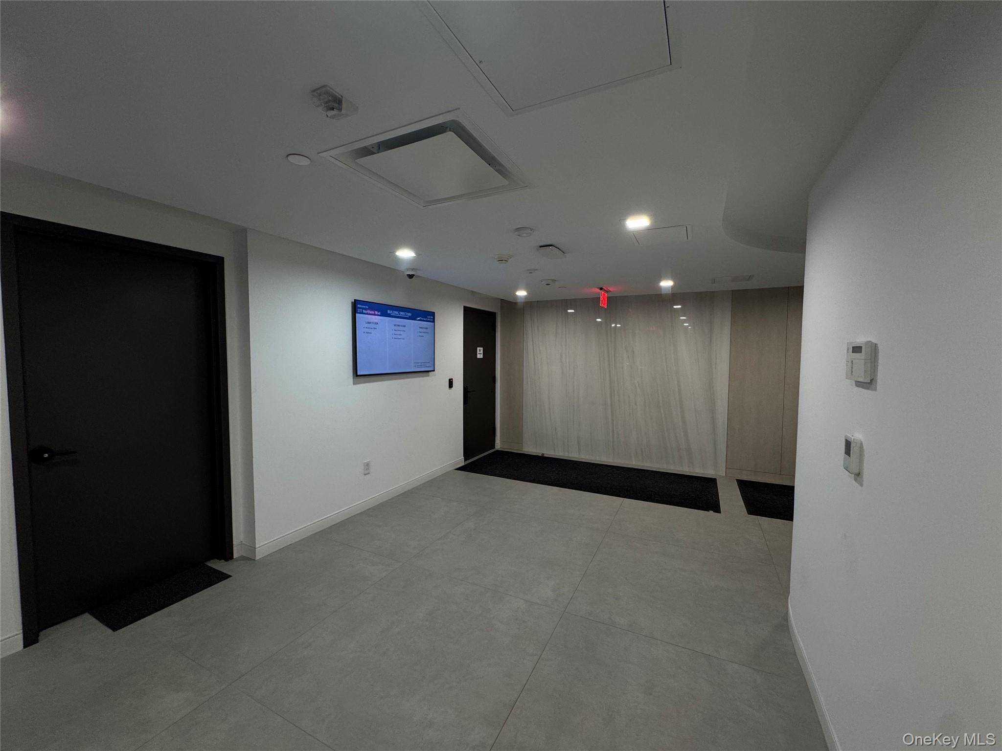 277 Northern Blvd #2, Great Neck, NY 11021