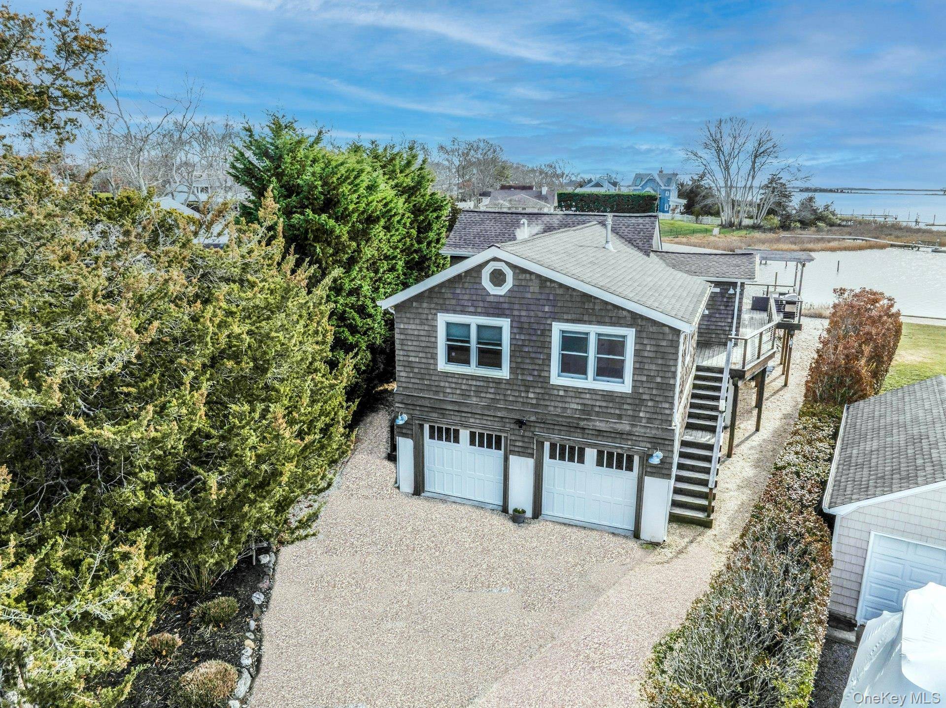 7 Springville CIR, Hampton Bays, NY 11946