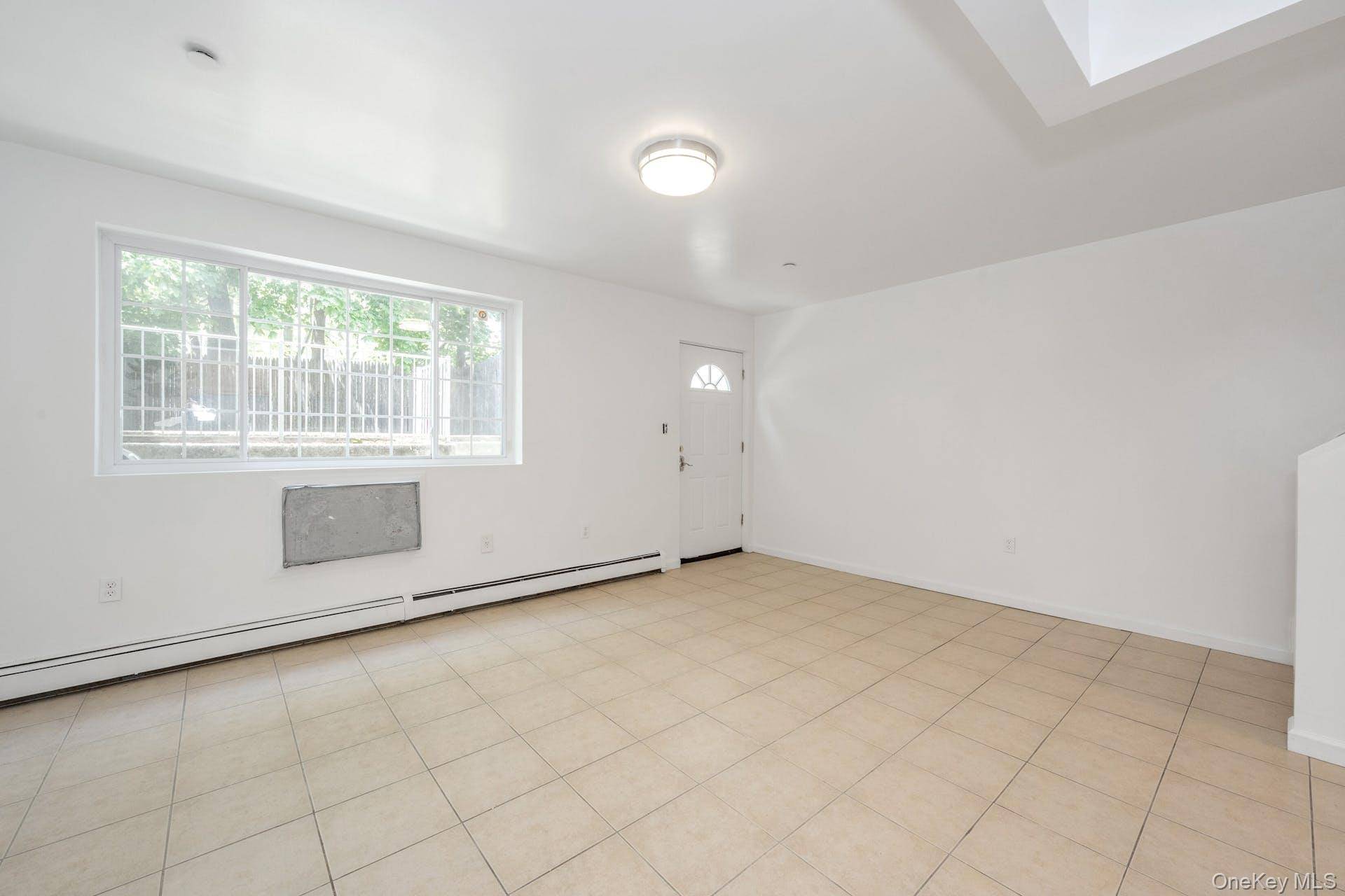 3313 Rombouts AVE, Bronx, NY 10475