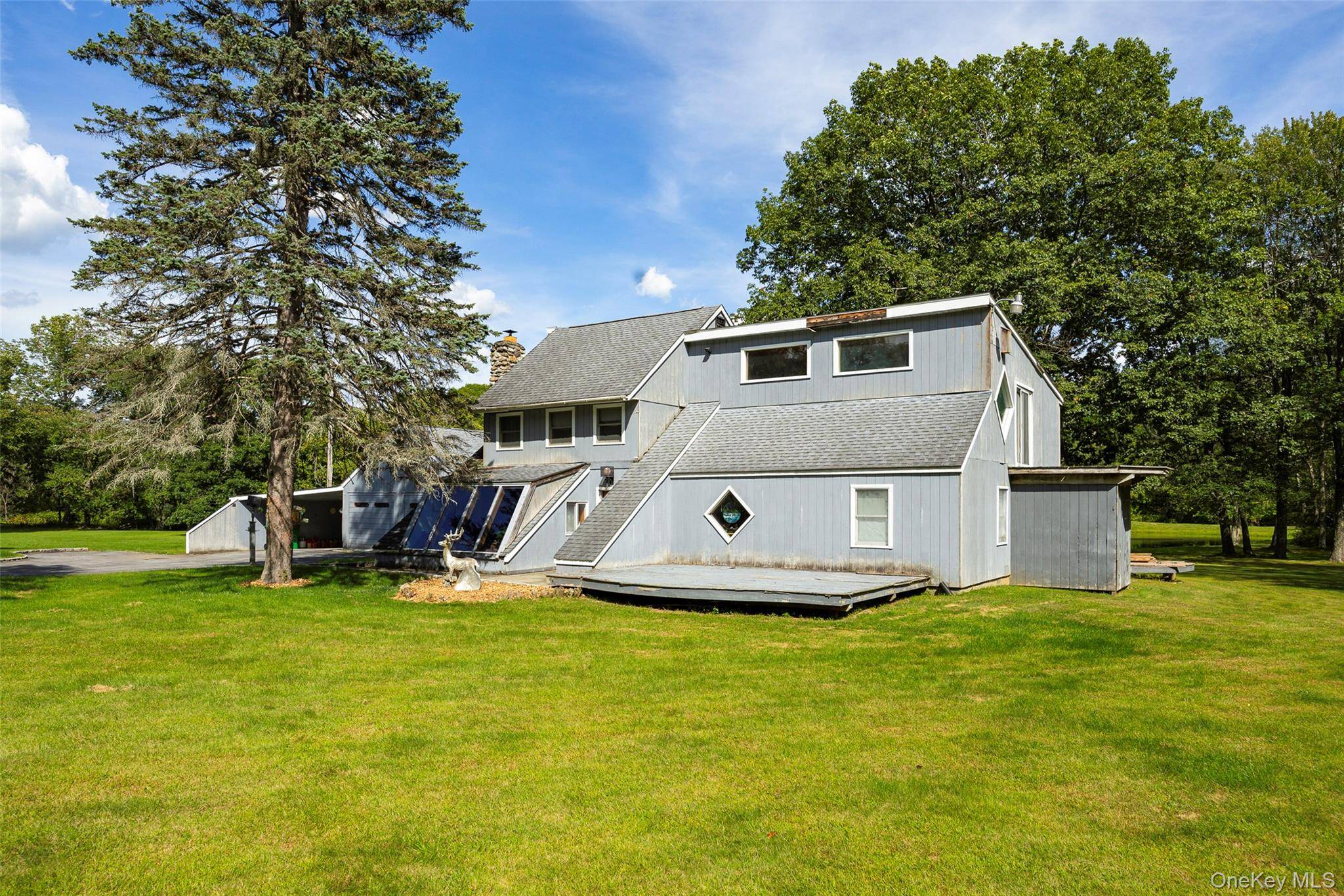 89 Deer Pond RD, Verbank, NY 12585