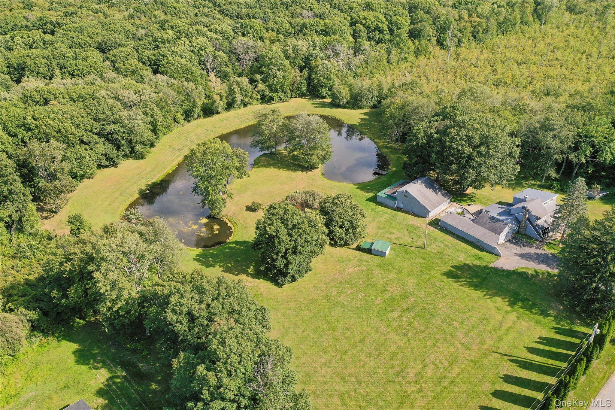 89 Deer Pond RD, Verbank, NY 12585