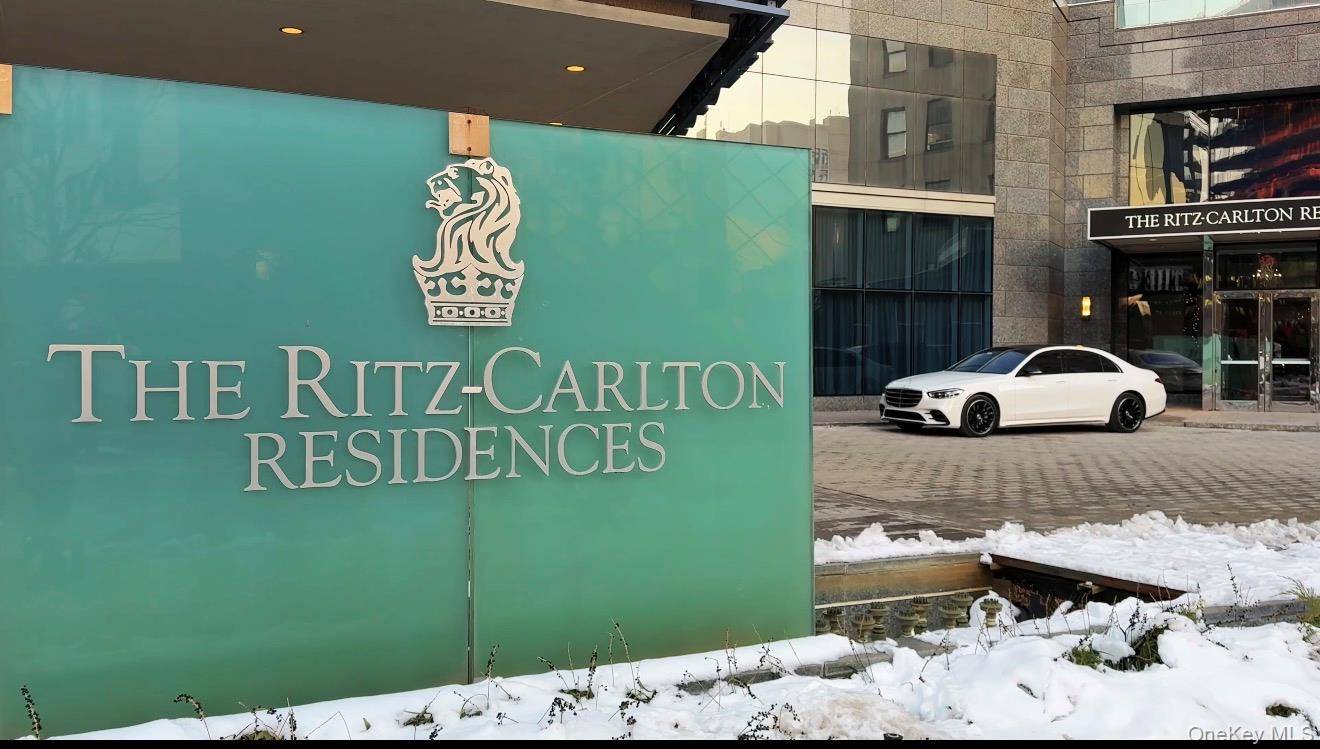 1 Renaissance Square #10E, White Plains, NY 10601