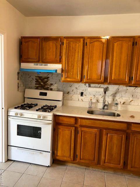 11529 126th ST, South Ozone Park, NY 11420