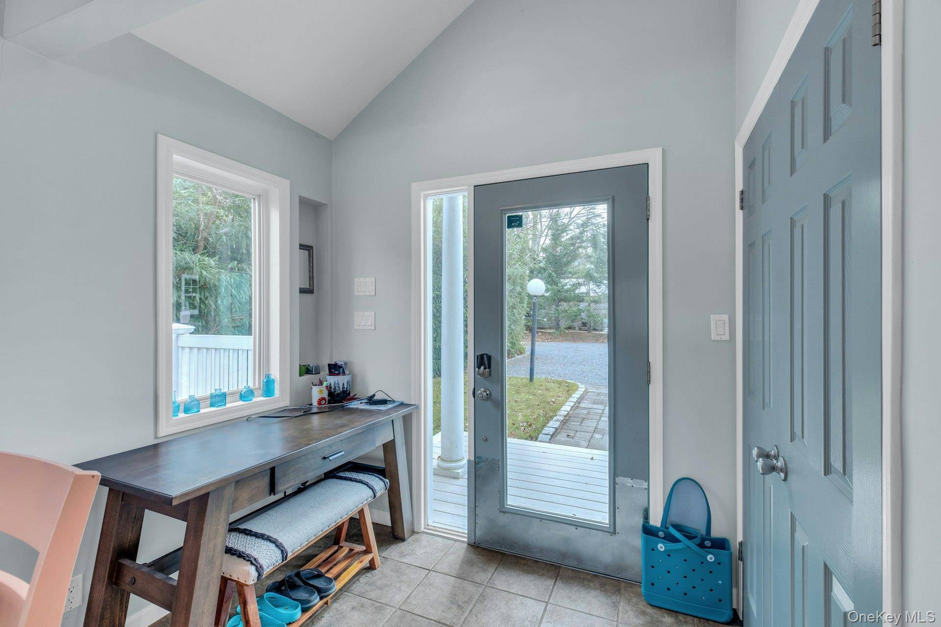 53 W End AVE, East Quogue, NY 11942