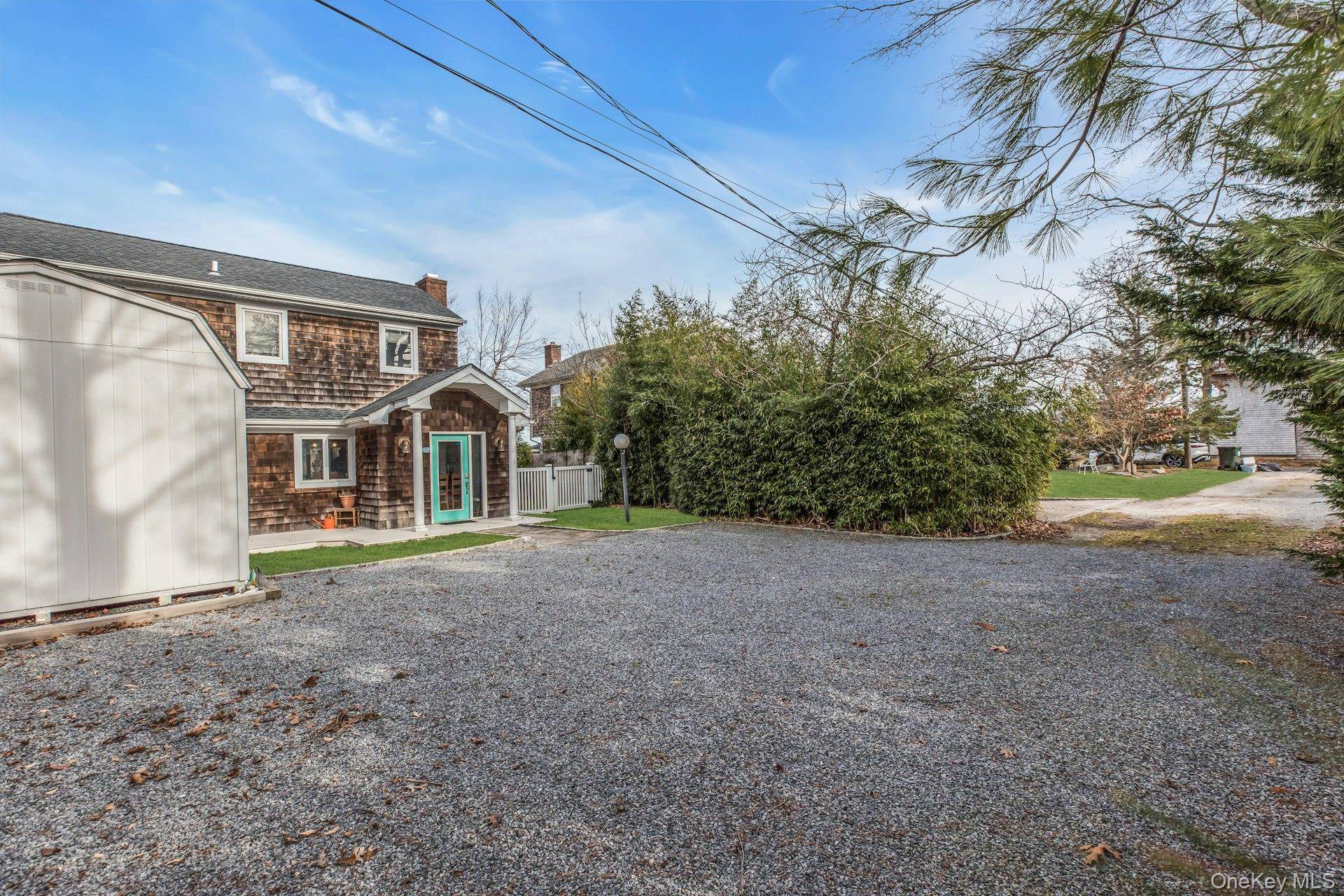 53 W End AVE, East Quogue, NY 11942