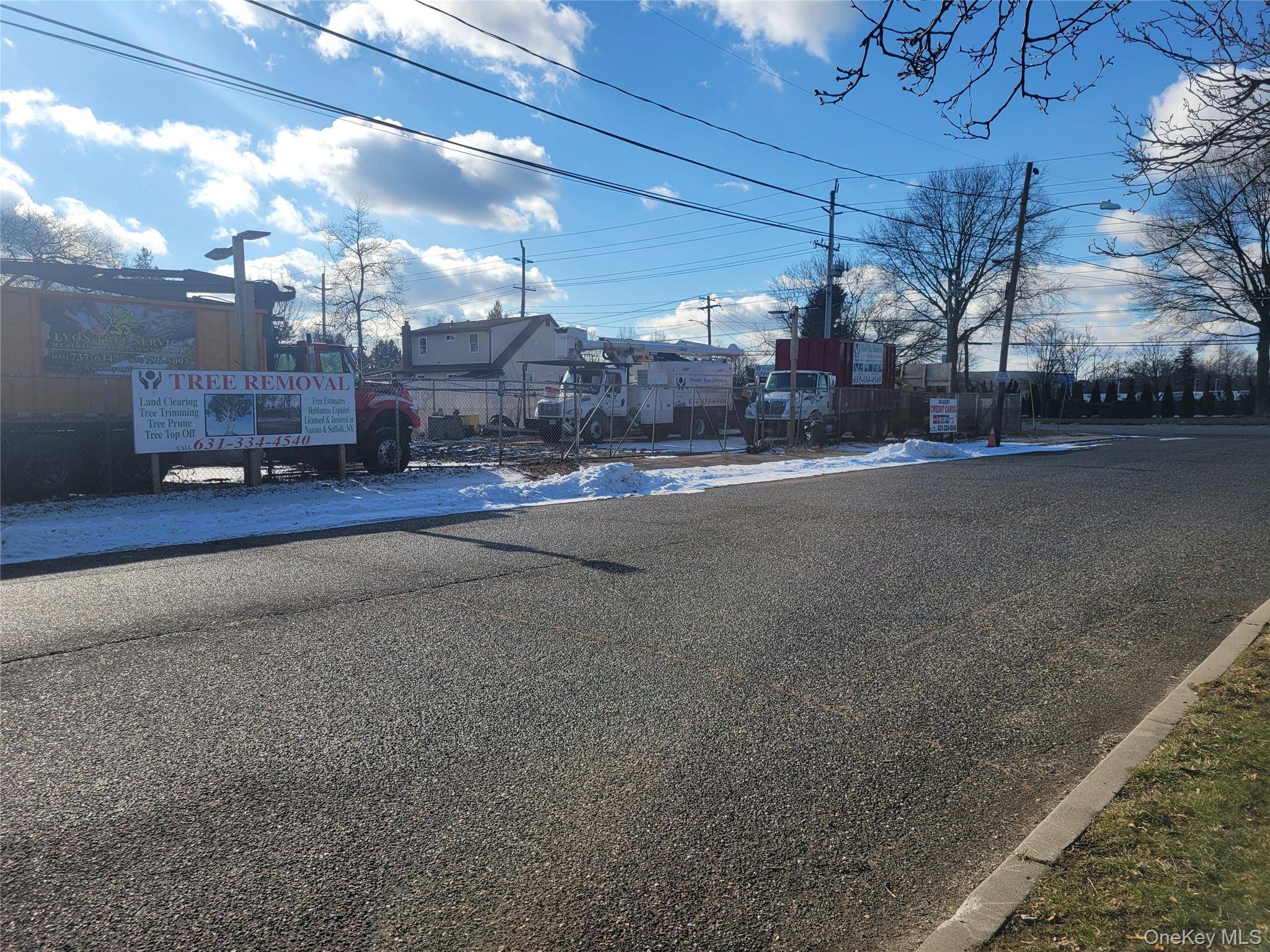 1699 5th AVE, Bay Shore, NY 11706