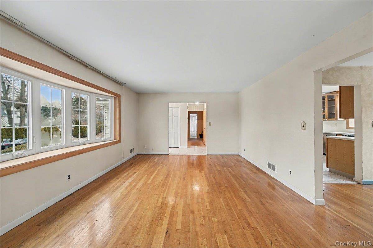 39 Claire AVE, New Rochelle, NY 10804