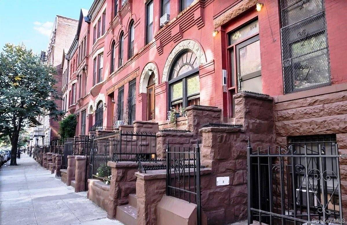 368 W 118th ST, New York (manhattan), NY 10026