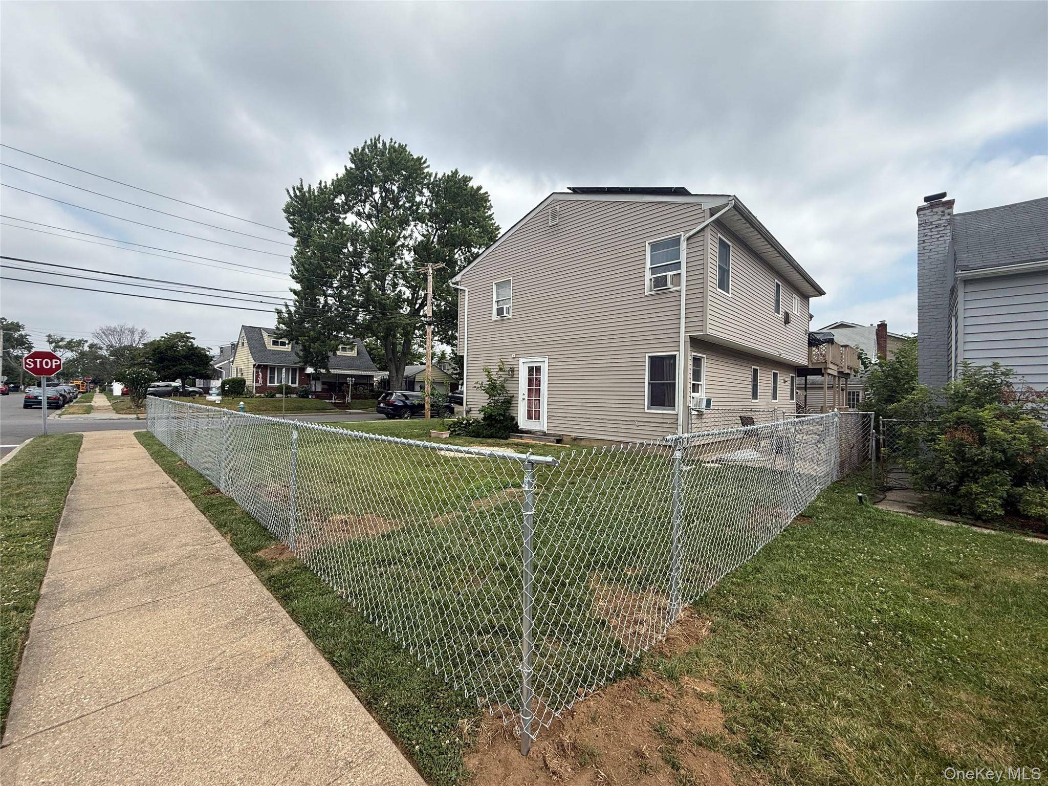 129 Stewart ST, Elmont, NY 11003