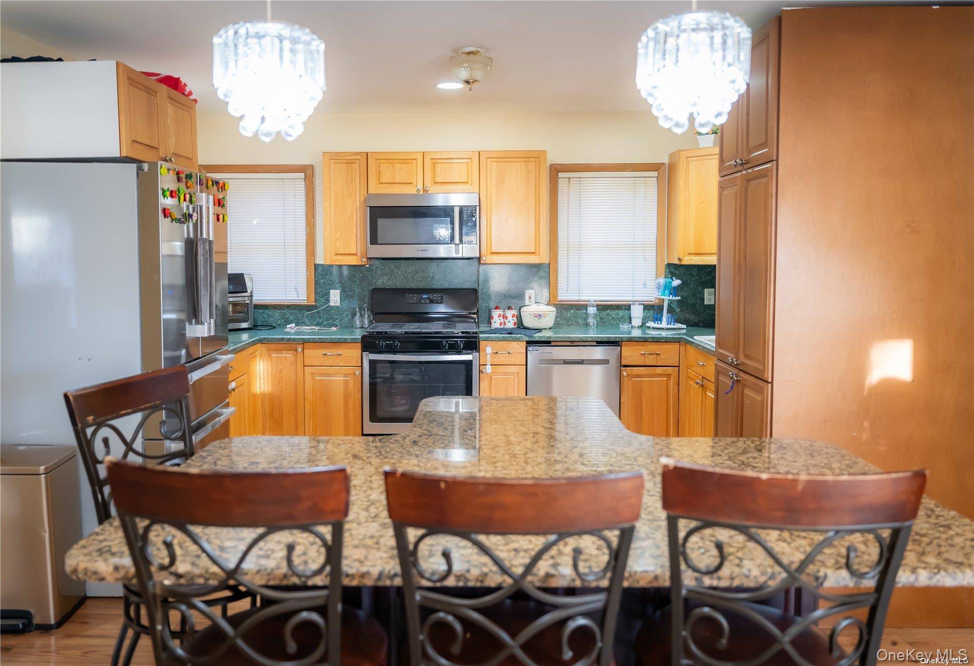 129 Stewart ST, Elmont, NY 11003