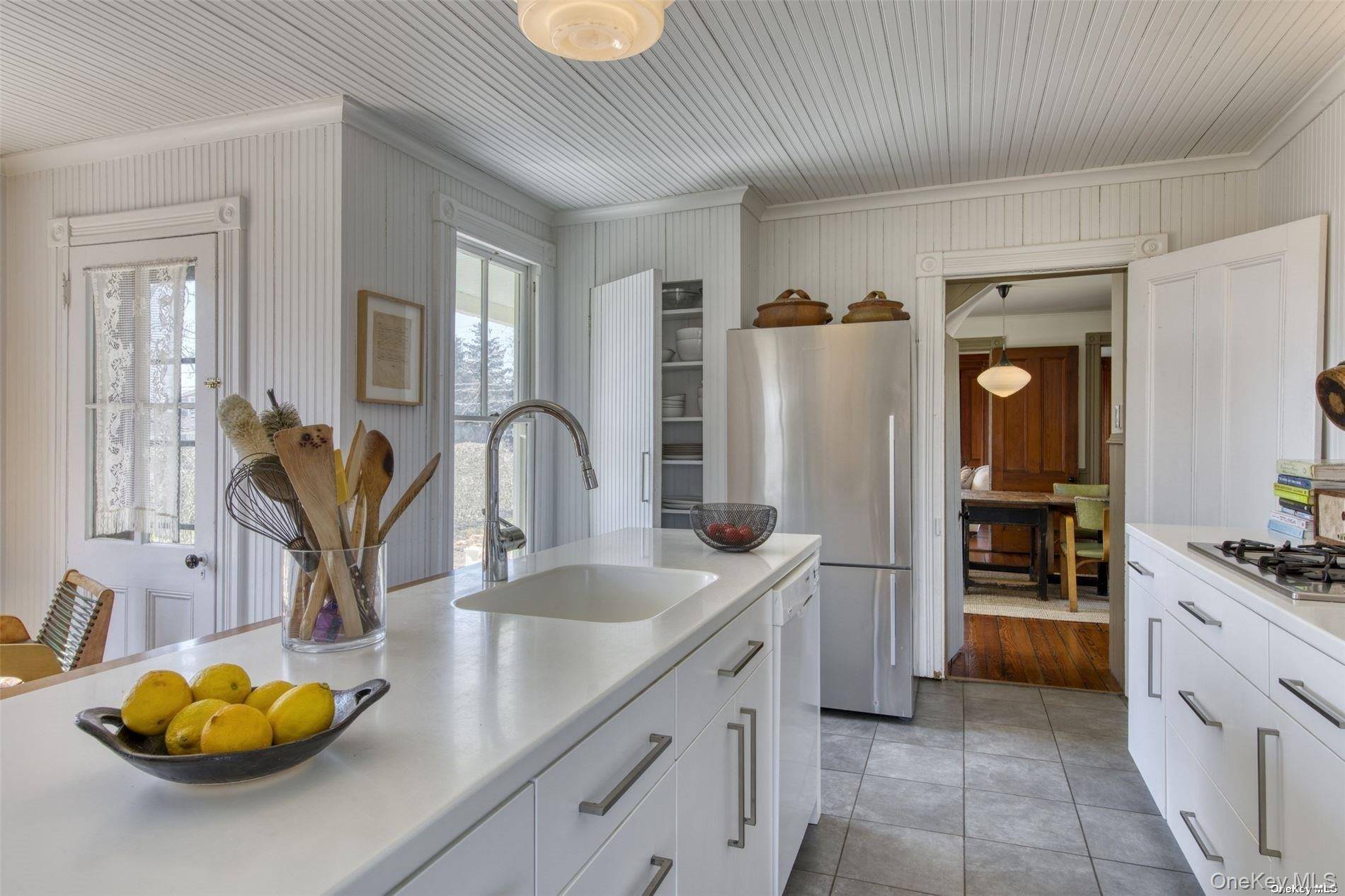 1855 Village LN, Orient, NY 11957