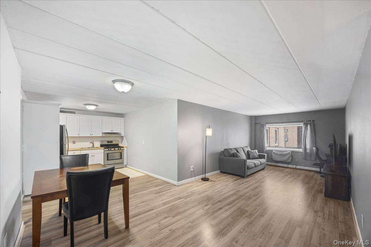 2035 Central Park AVE #2H, Yonkers, NY 10710