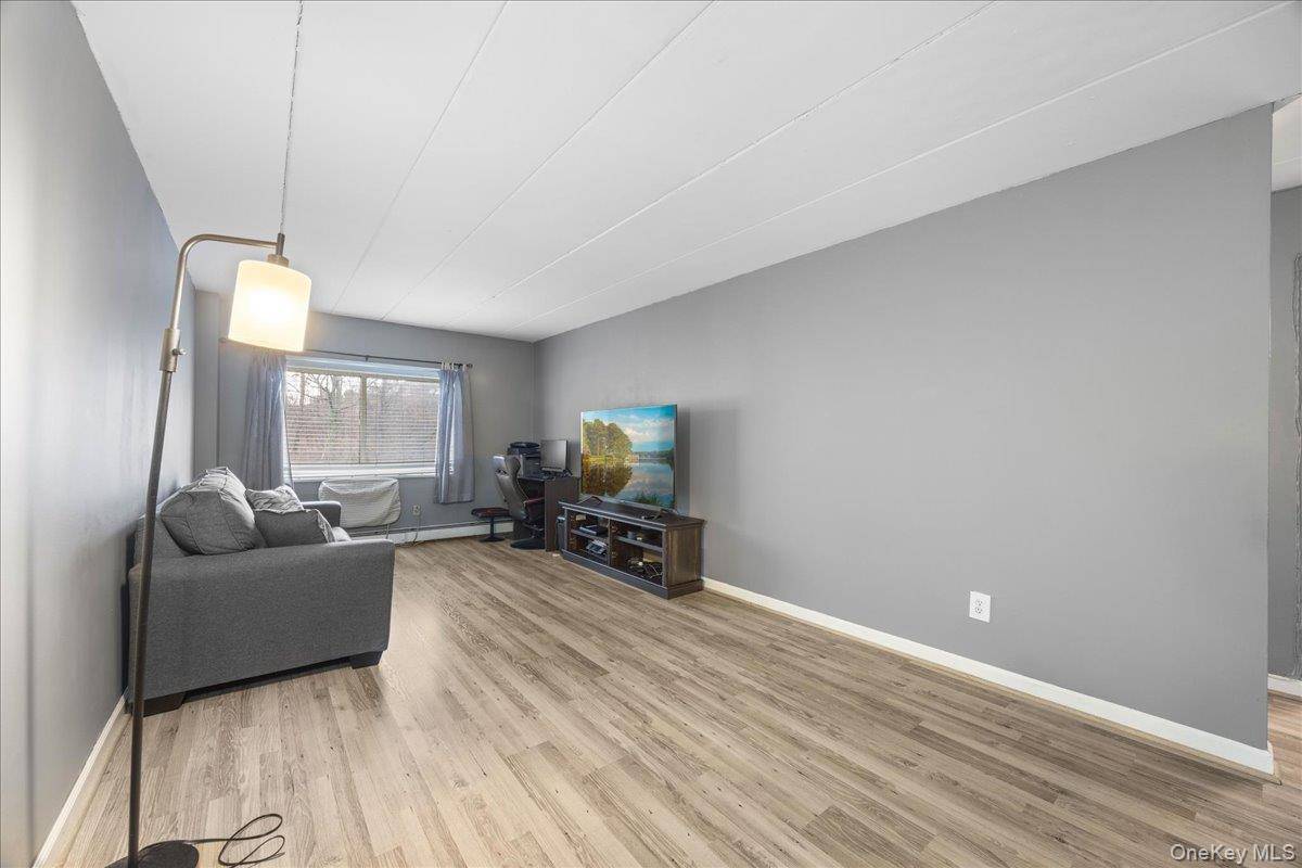 2035 Central Park AVE #2H, Yonkers, NY 10710
