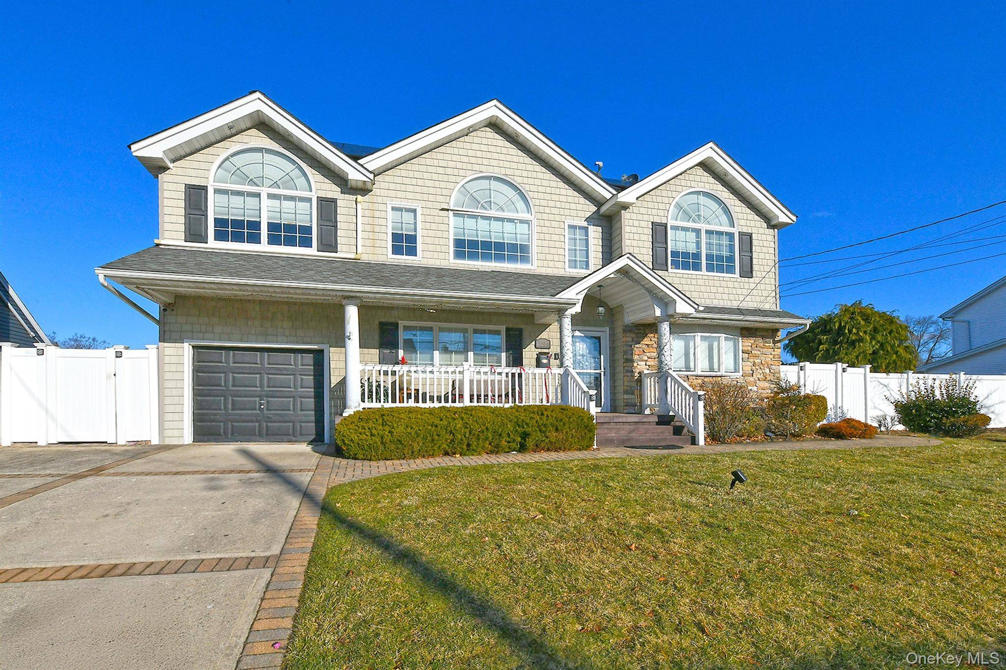 120 Brenner AVE, Bethpage, NY 11714