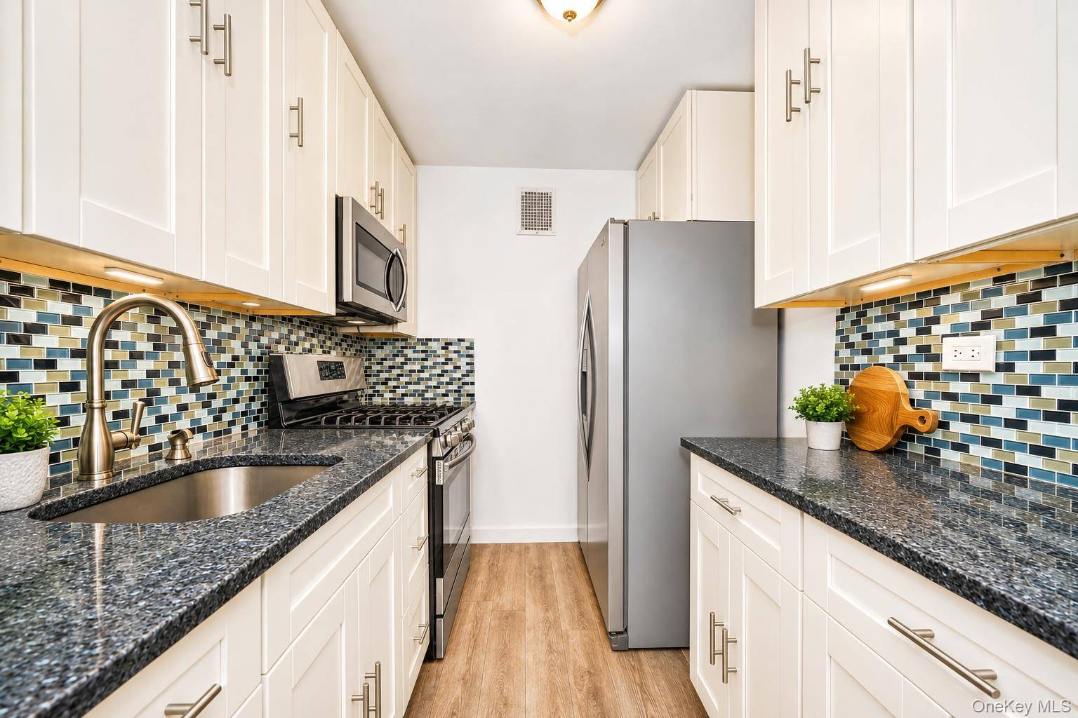 85-10 151st AVE #5E, Howard Beach, NY 11414