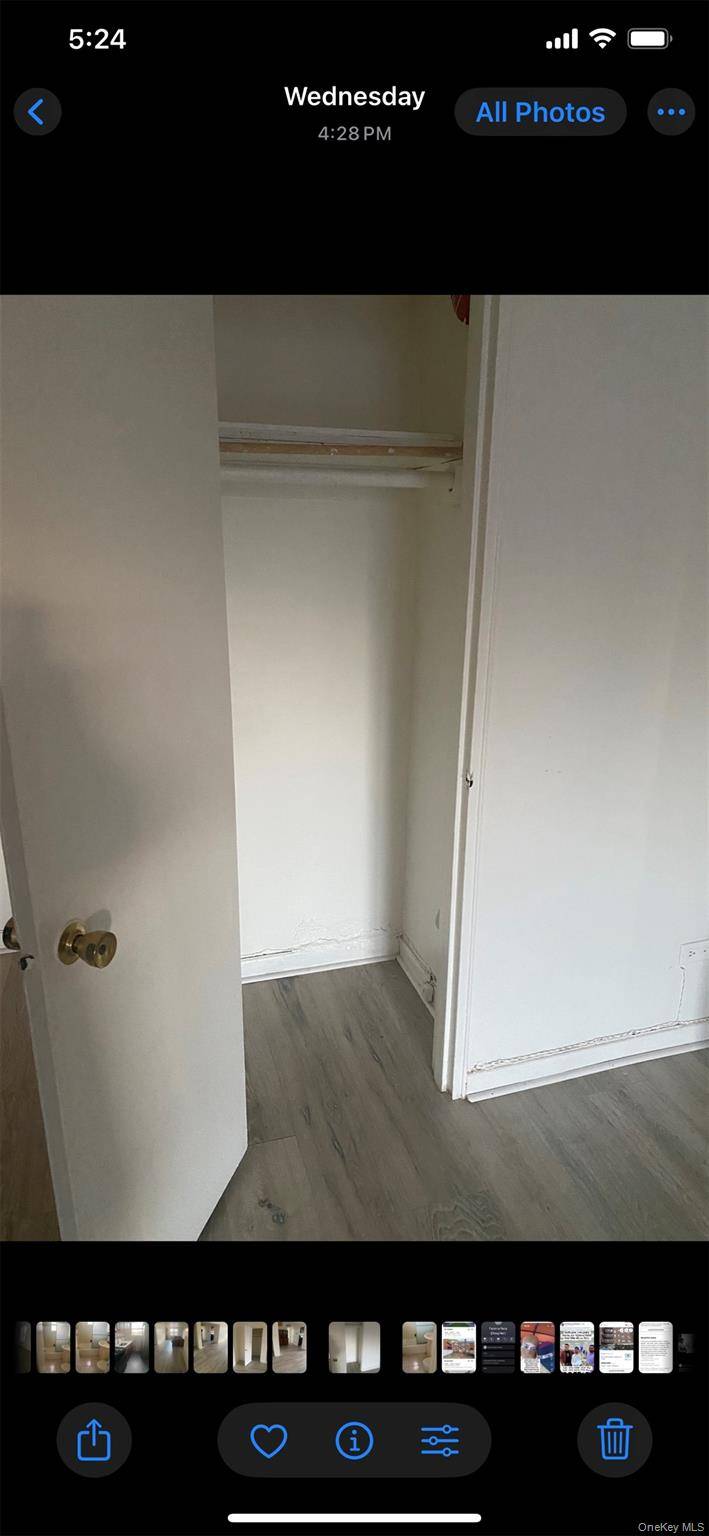84-50 169th ST #209, Jamaica, NY 11432