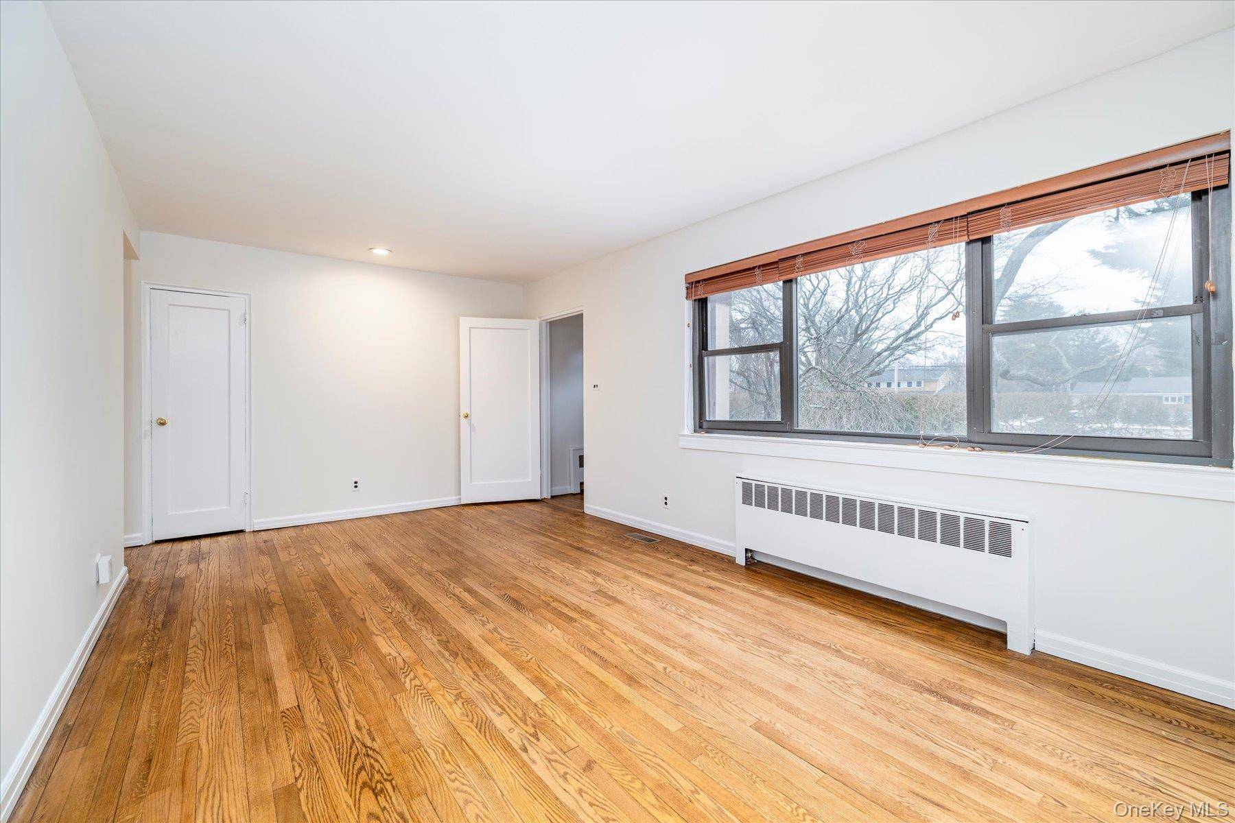 105 15th ST #A1, Garden City, NY 11530