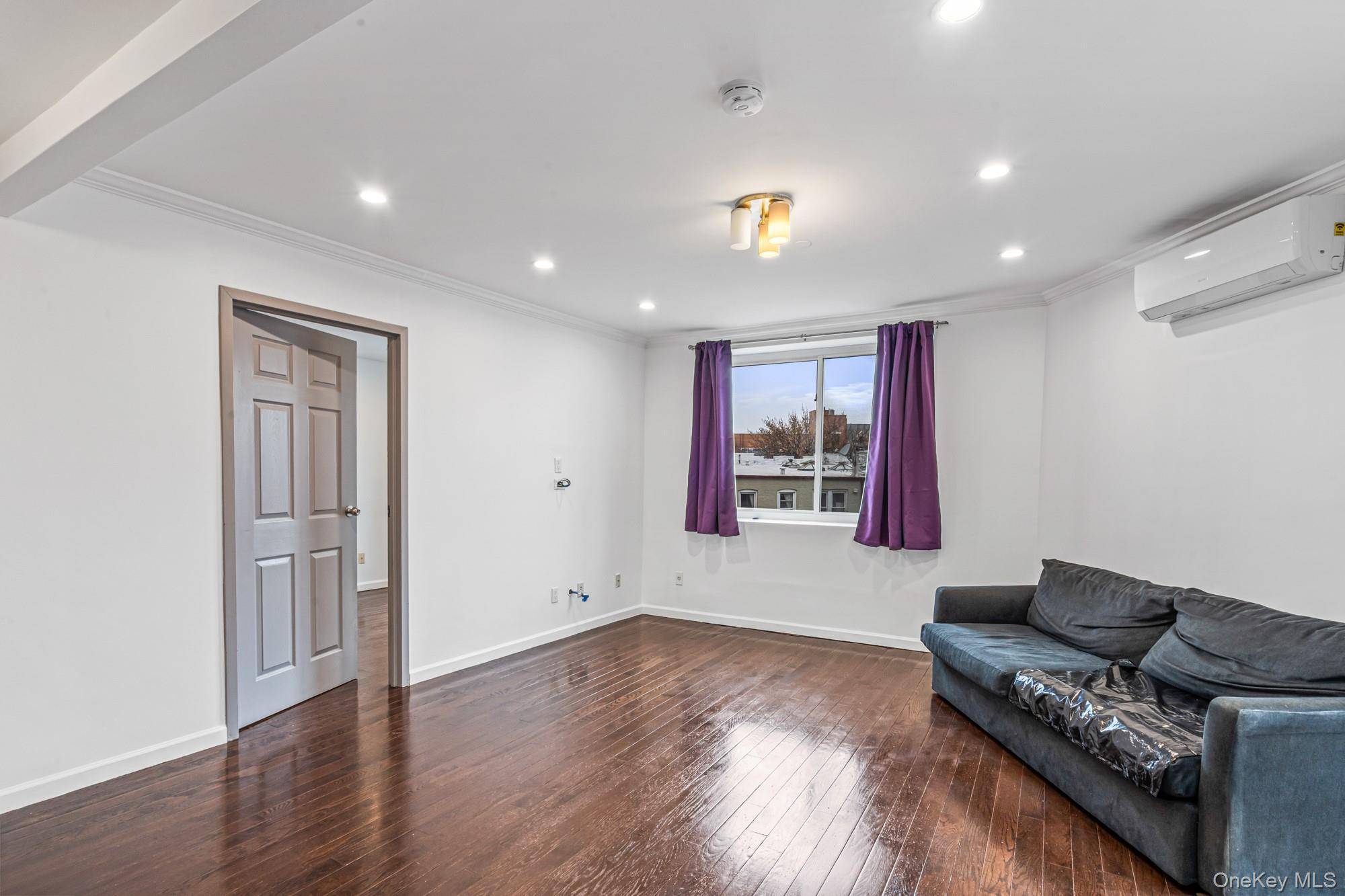 8115 Queens BLVD #3A, Elmhurst, NY 11373