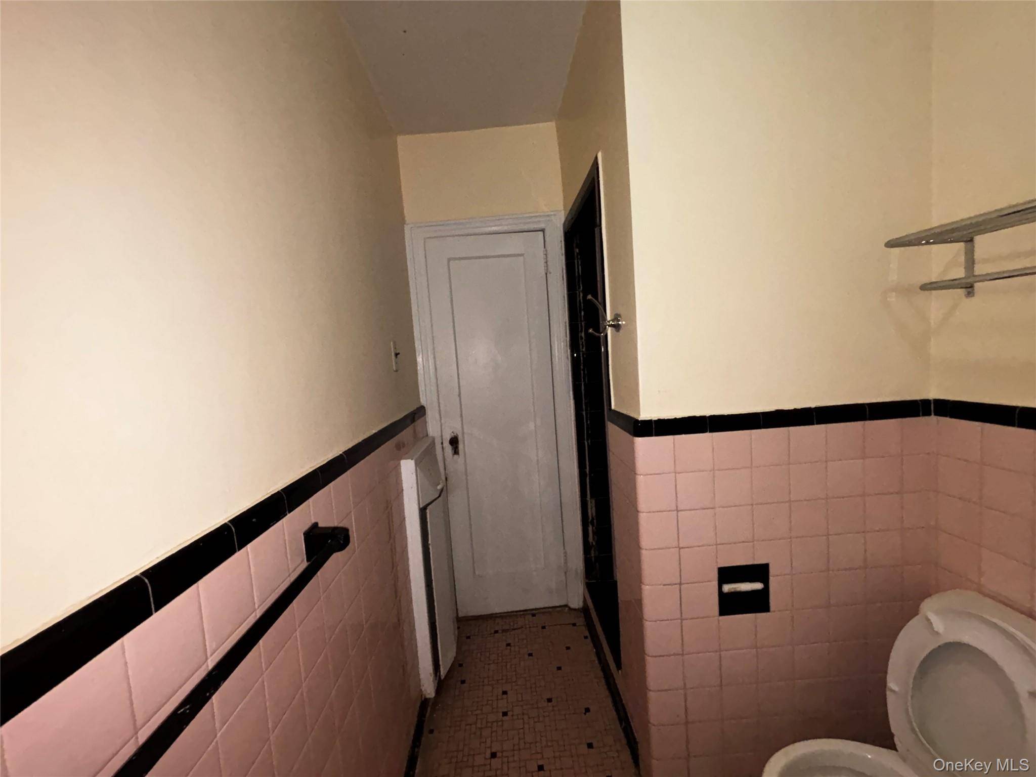118 Van Cortlandt AVE, Bronx, NY 10463