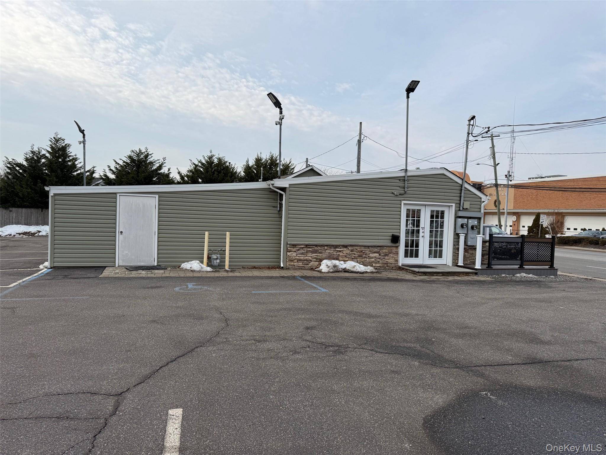 6316-6318 Jericho TPKE, Commack, NY 11725