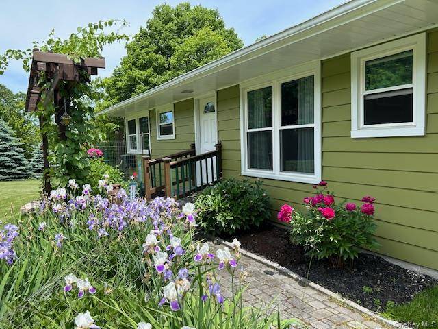 329 Mountain RD, Bloomingburg, NY 12721