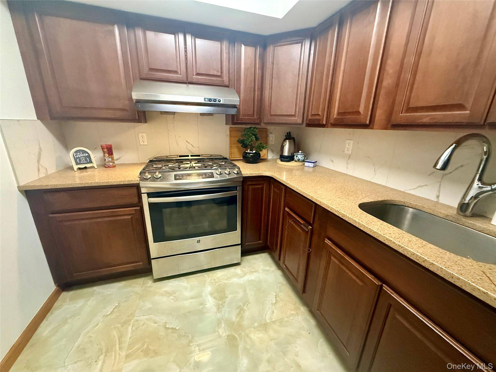 918 Wheeler AVE #918A, Bronx, NY 10473