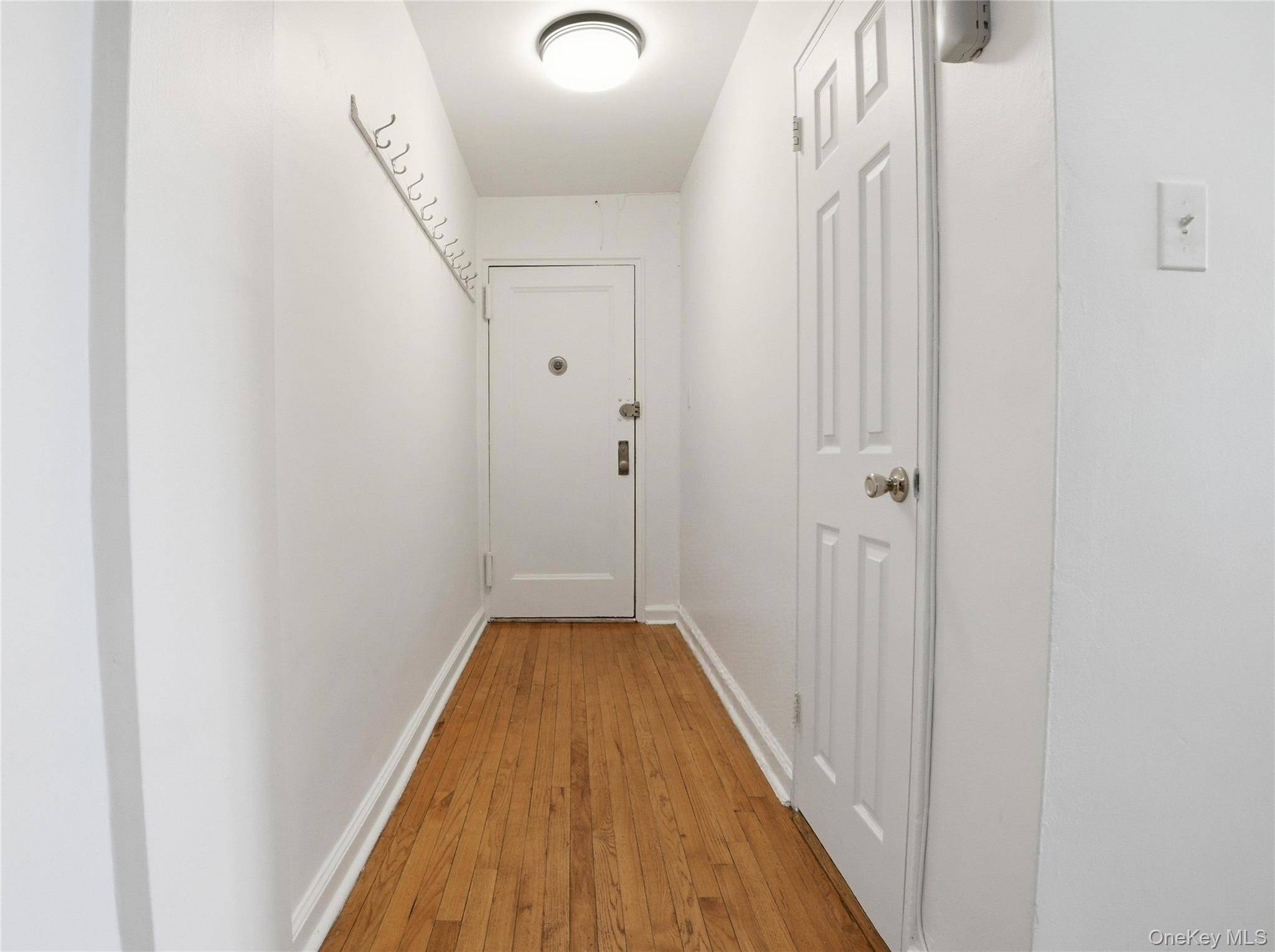 2090 Barnes AVE #3G, Bronx, NY 10462