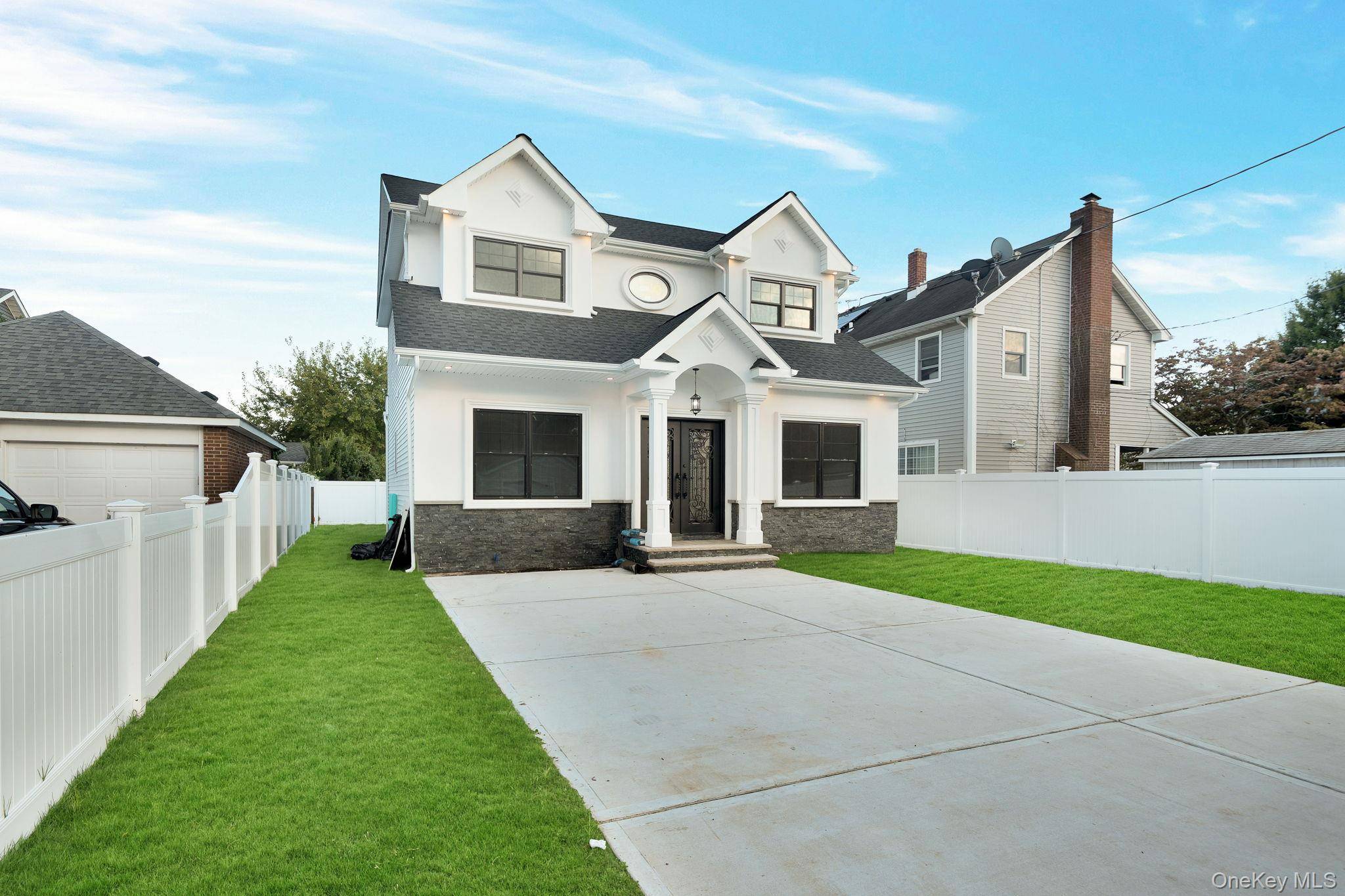 47 E. Cherry ST, Hicksville, NY 11801