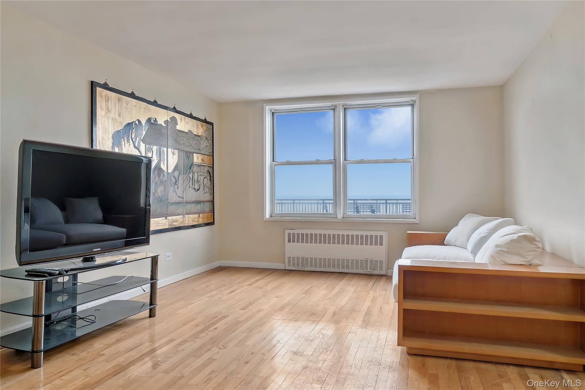 133 Beach 120th ST #1E, Rockaway Park, NY 11694