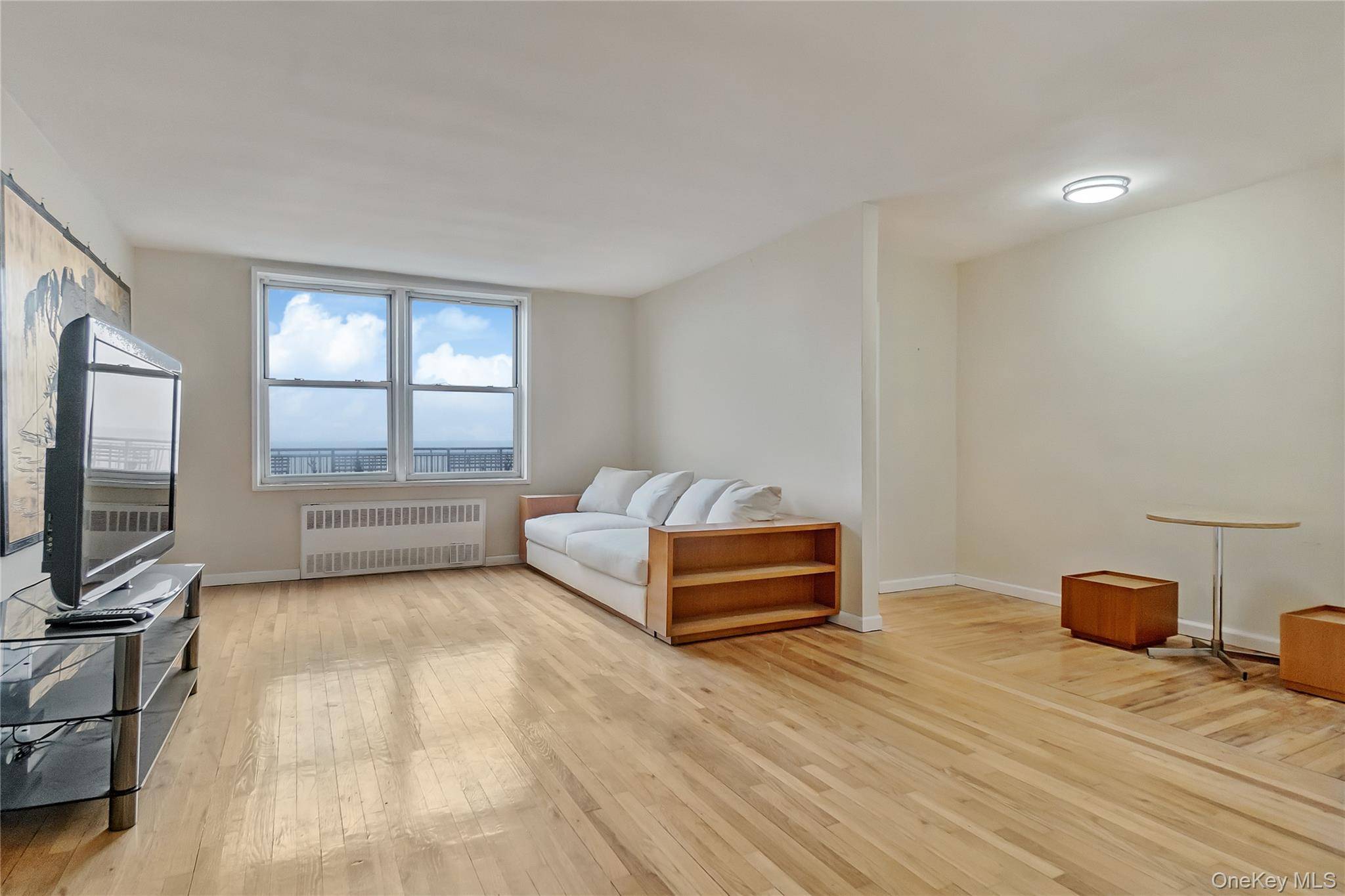 133 Beach 120th ST #1E, Rockaway Park, NY 11694