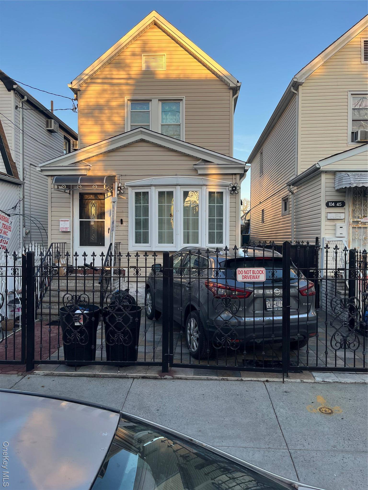 10443 120th ST, Richmond Hill, NY 11419