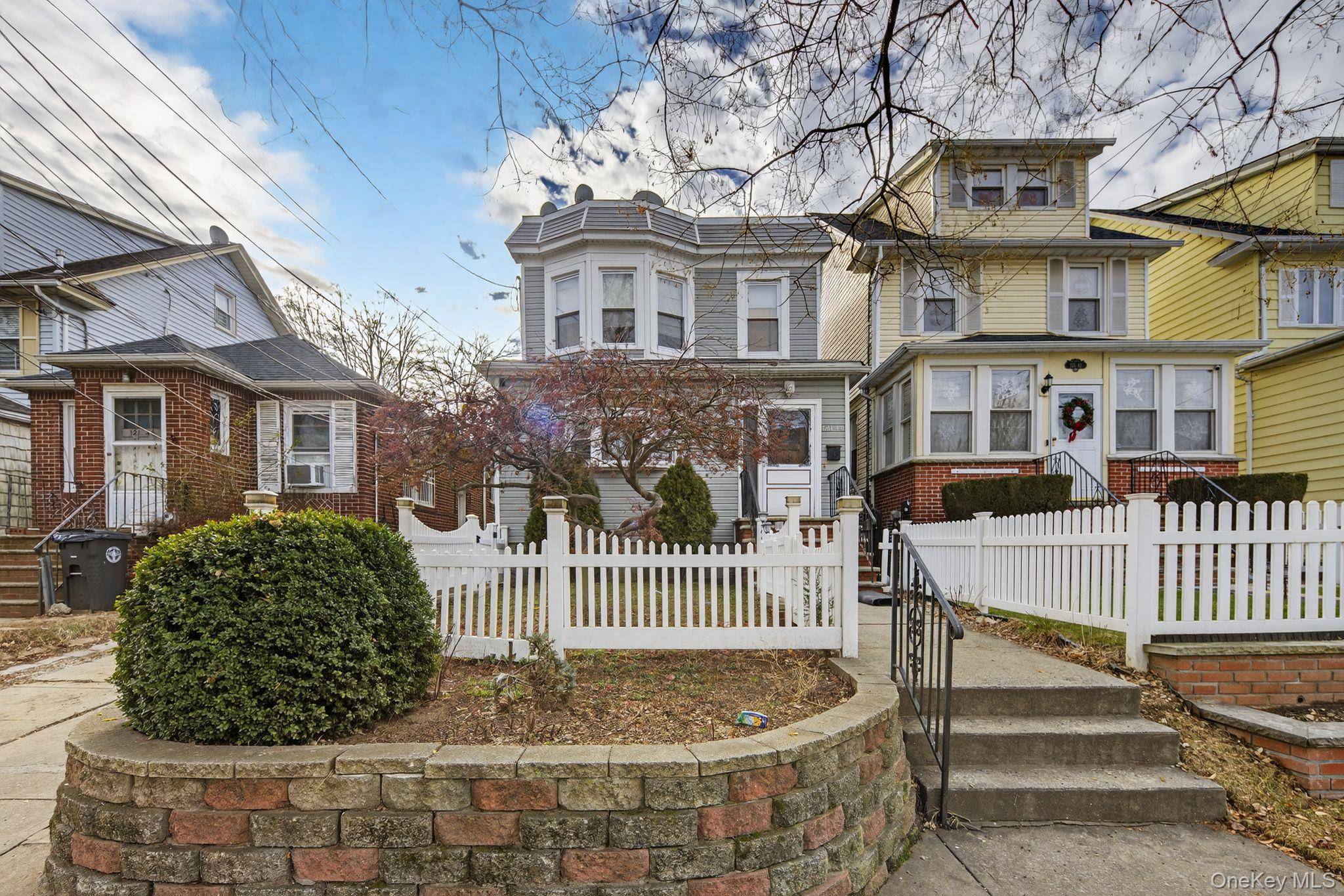121-44 6th AVE, College Point, NY 11356