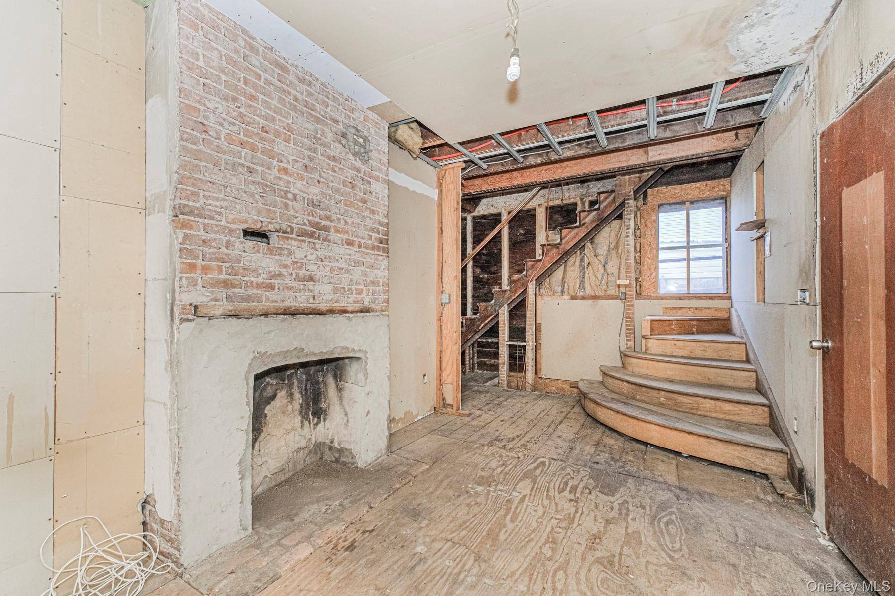 102 wright ST, Staten Island, NY 10304