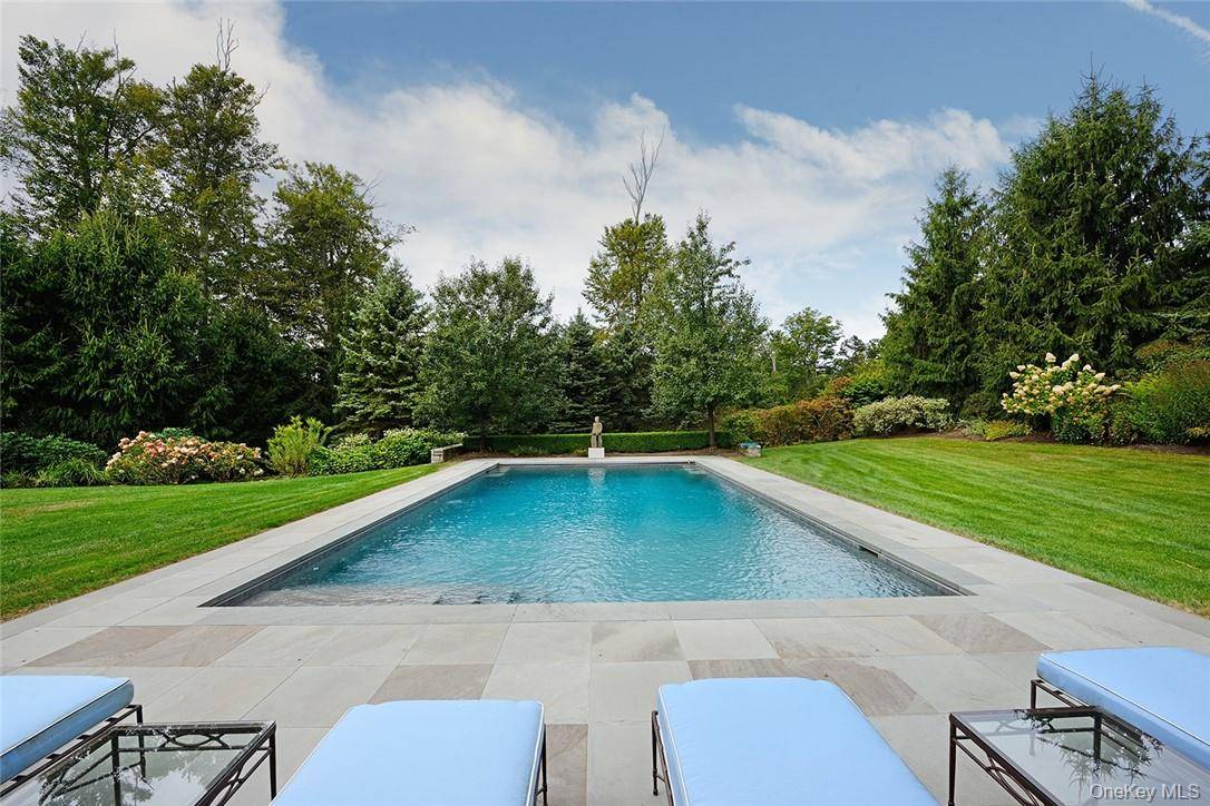 21 Lincoln LN, Purchase, NY 10577