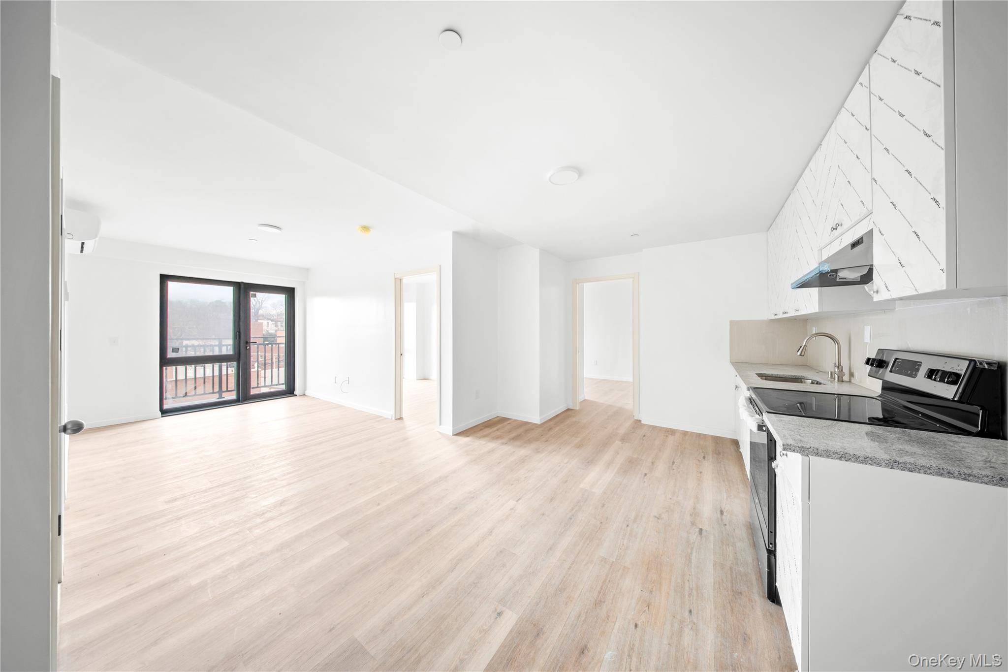 70-40 45 AVE #7G, Elmhurst, NY 11373