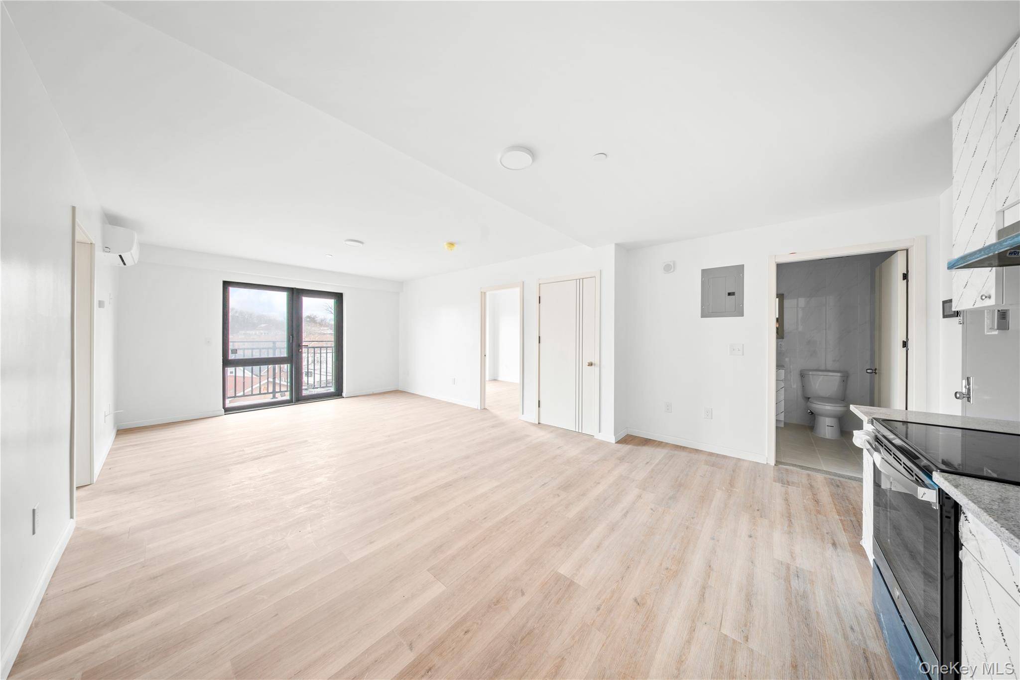 70-40 45 AVE #6I, Woodside, NY 11377