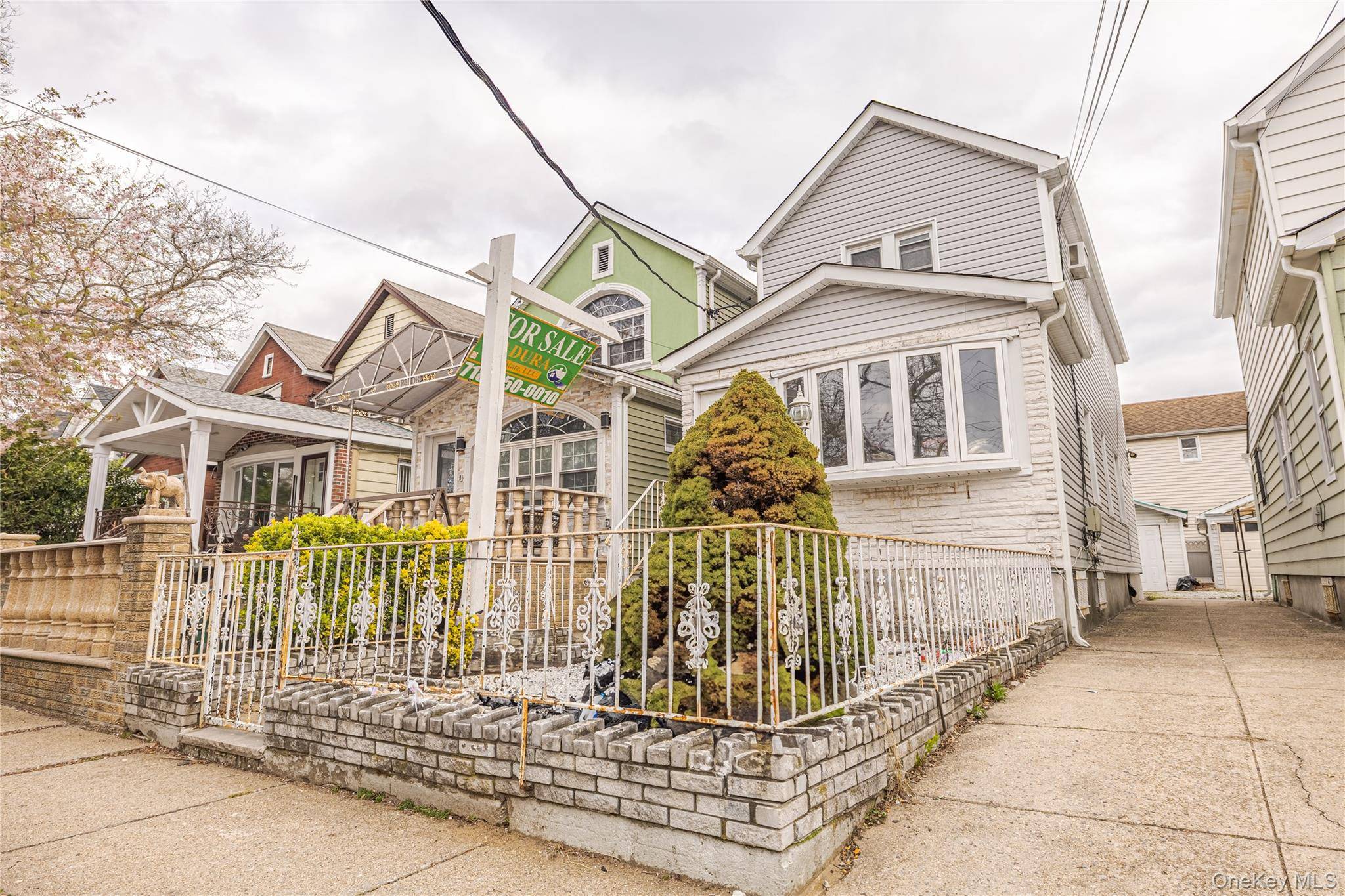 12406 111th AVE, Richmond Hill, NY 11420