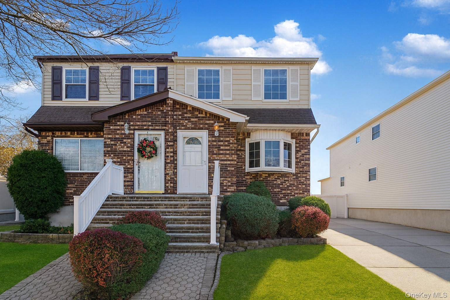 11 ironwood ST, Staten Island, NY 10308