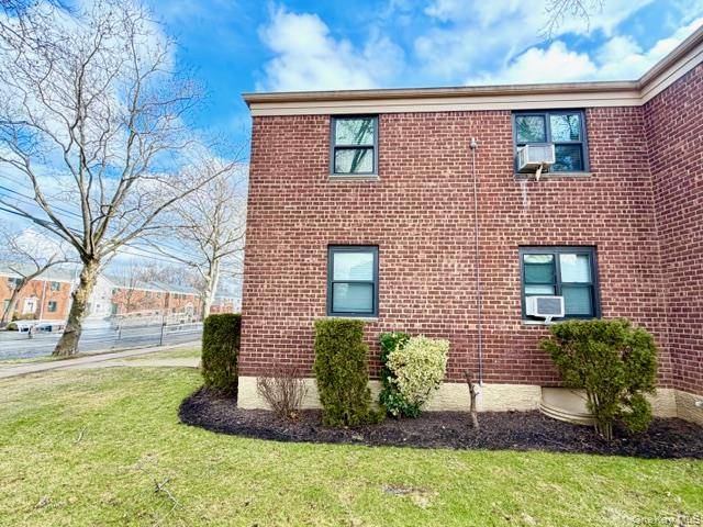218-02 73rd AVE #397A2, Bayside, NY 11364
