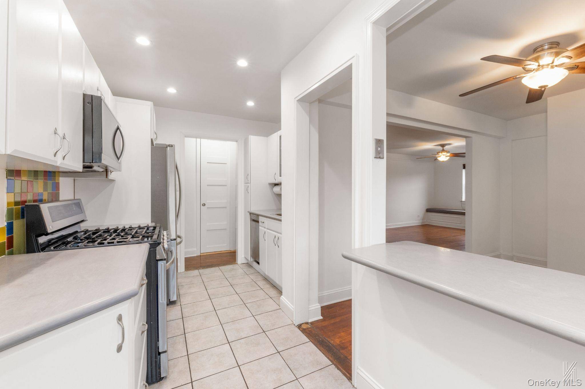 34-10 94th ST #6G, Jackson Heights, NY 11372