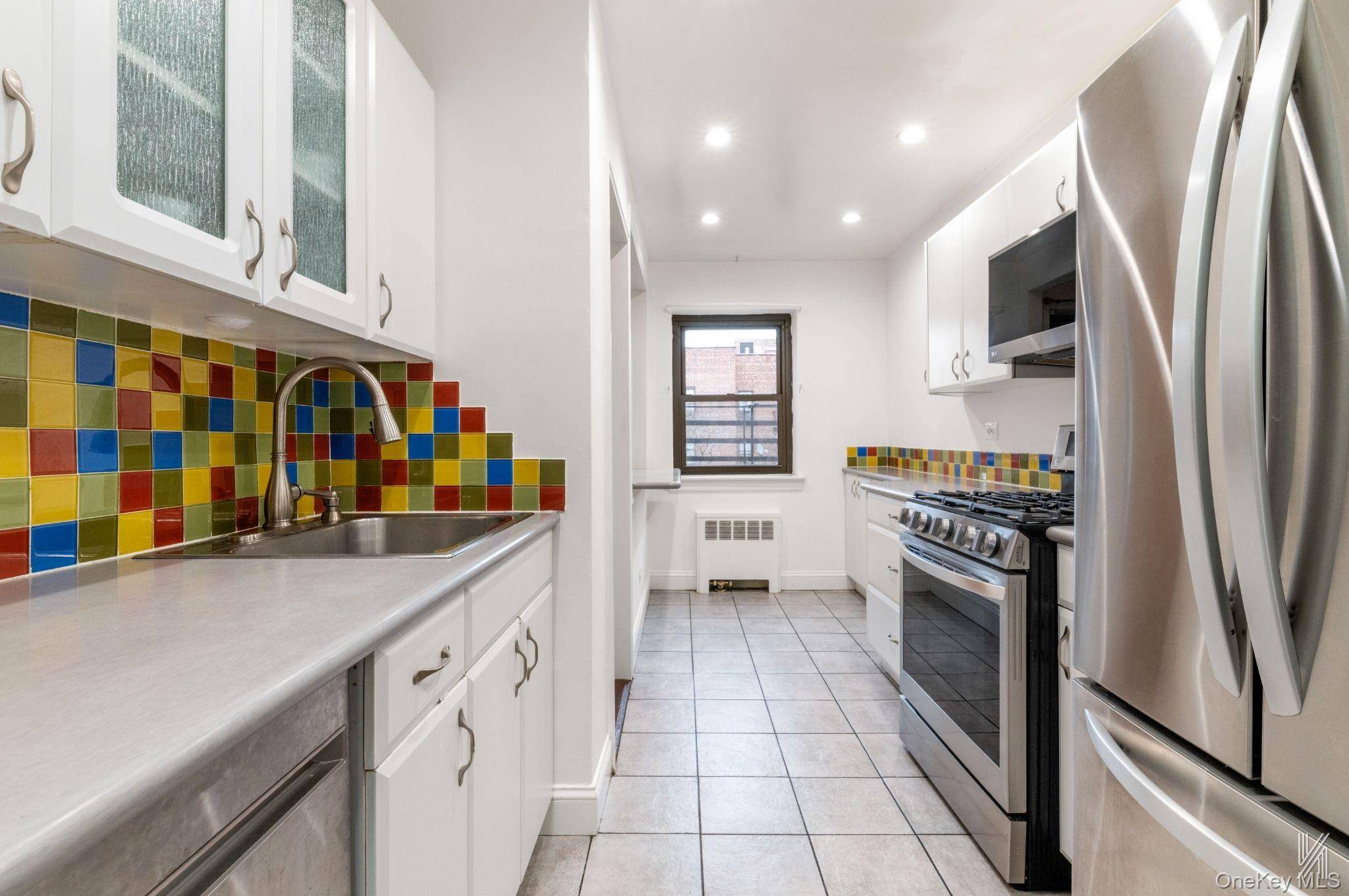 34-10 94th ST #6G, Jackson Heights, NY 11372