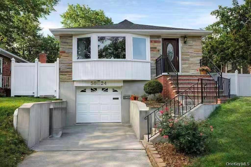 50-24 232nd ST, Oakland Gardens, NY 11364