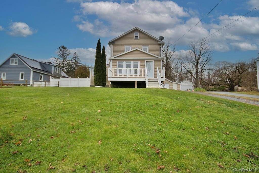 54 Midway AVE, Amenia, NY 12501