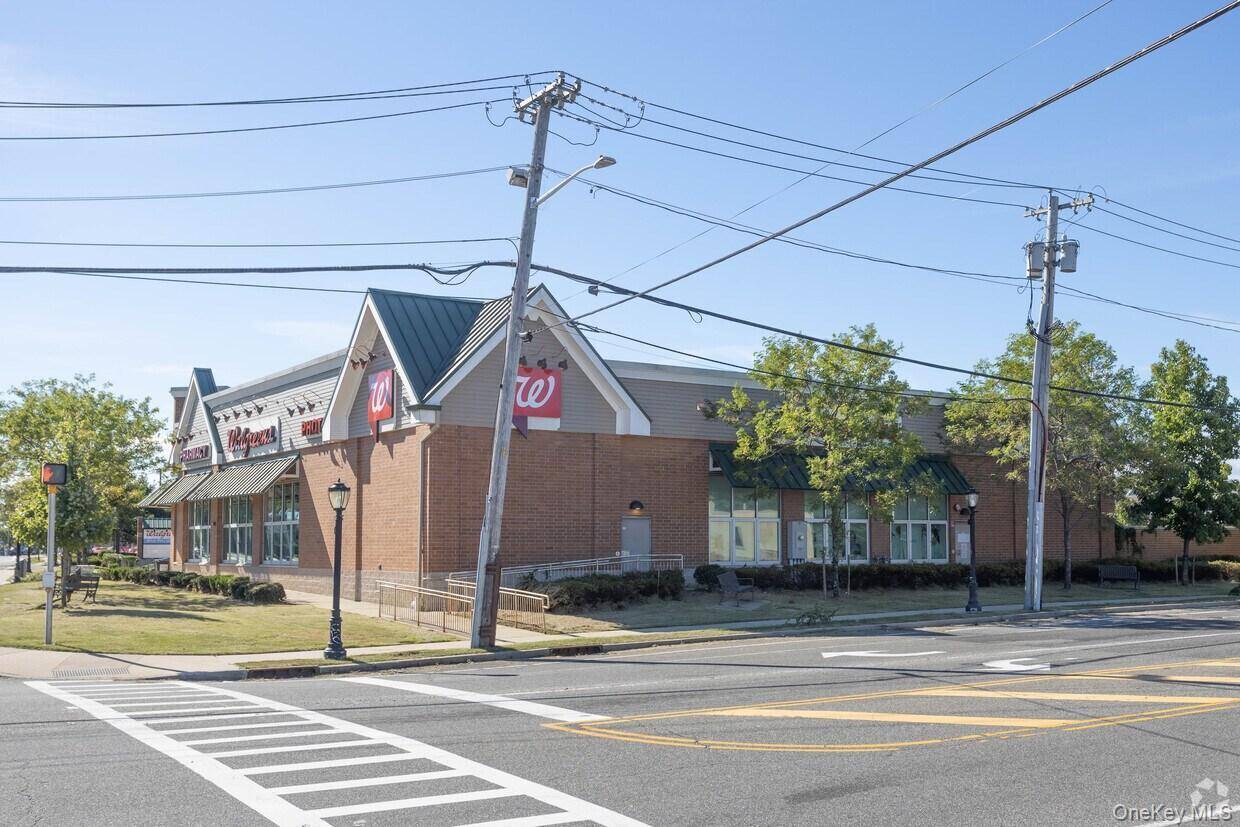 863 Montauk HWY, Shirley, NY 11967