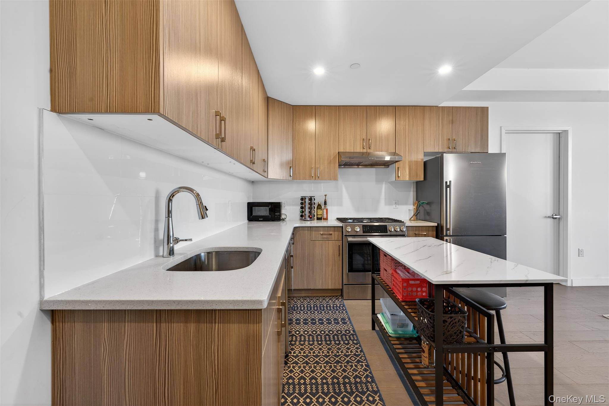 8808 Justice AVE #6G, Elmhurst, NY 11373