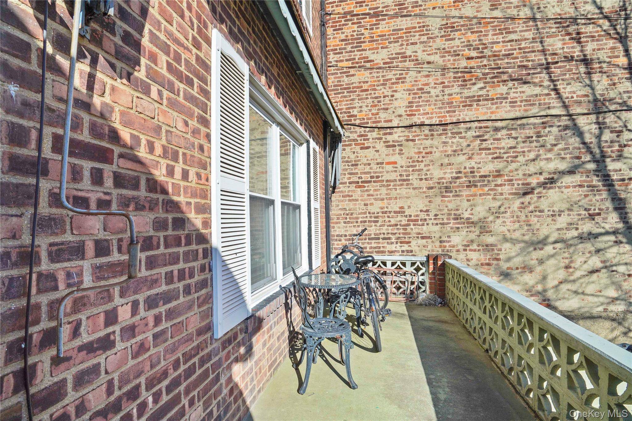 43-06 57th ST, Woodside, NY 11377