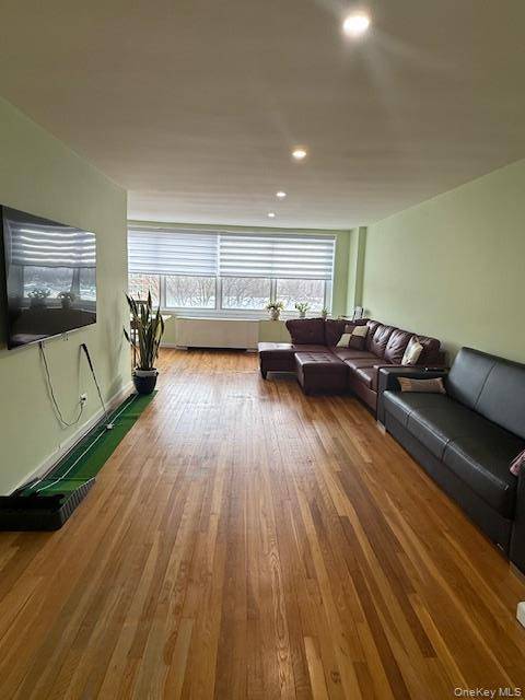211-35 23rd AVE #5J, Bayside, NY 11360